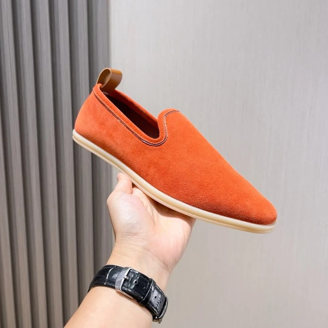 Men's shoes 400💰[loro piana] 2025 new moccasins, popular casual sneakers for street men. The shoes are made of first-layer suede leather uppers with rubber soles, a classic. The complex craftsmanship and meticulous structure make the shoes light and soft, allowing you to walk comfortably and freely. Perfect for summer wear. Yardage: 38-45.